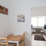 Oberkasseler Hof 3* בון