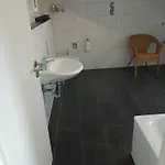 בית הארחה Oberkasseler Hof בון