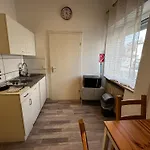 Oberkasseler Hof בית הארחה