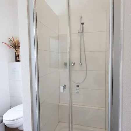 Oberkasseler Hof 3*