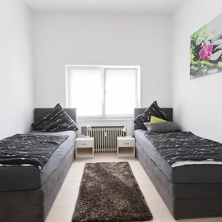 Oberkasseler Hof Guest house