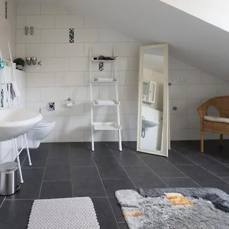 Penzion Oberkasseler Hof 3*