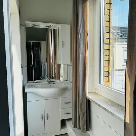בית הארחה Oberkasseler Hof 3*