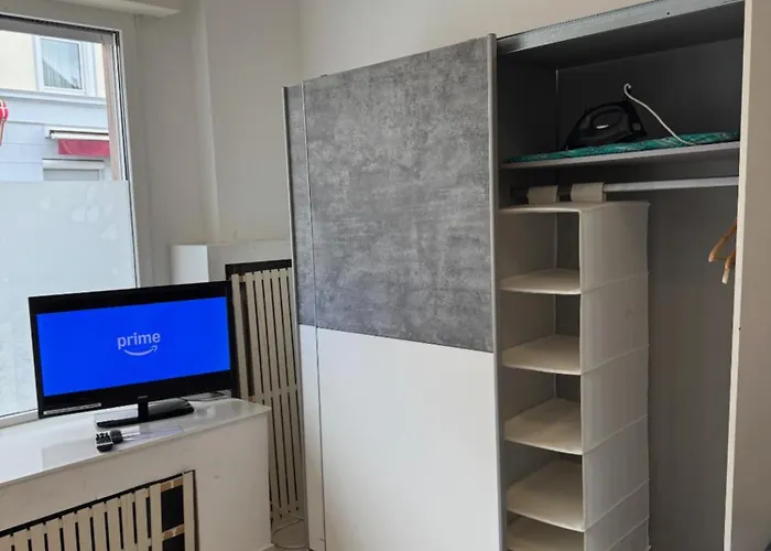 בית הארחה Oberkasseler Hof בון